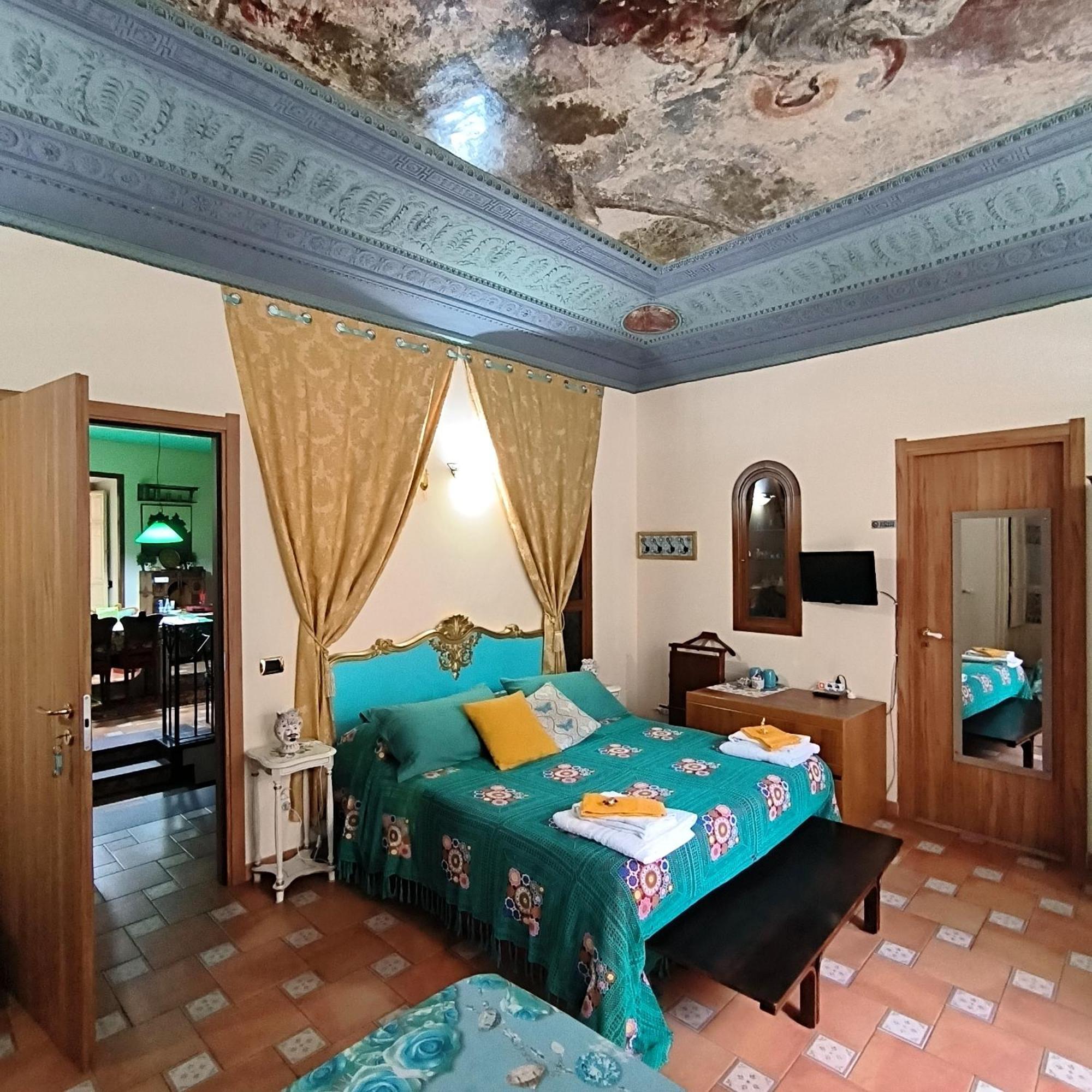 Vittorio Emanuele Rooms Di Prinzi Palermo Exterior photo