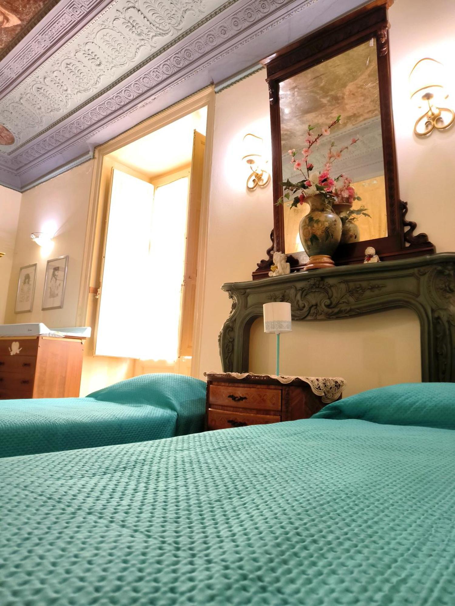 Vittorio Emanuele Rooms Di Prinzi Palermo Exterior photo